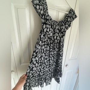 Lady’s dress
